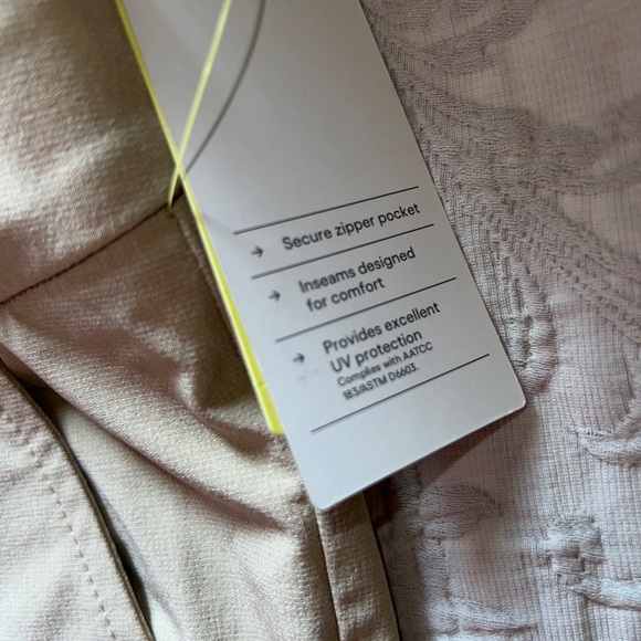 All in Motion Men's Size 40 Beige Moisture Wicking Golf Shorts - Picture 3 of 11